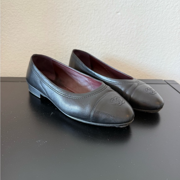 Chanel Lambskin Cap Toe CC Uniform Ballerina Flats, 37.5 C, Black - Picture 1 of 14